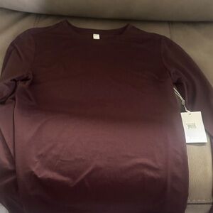 Zella Women’s Restore Active Top burgundy color super soft material